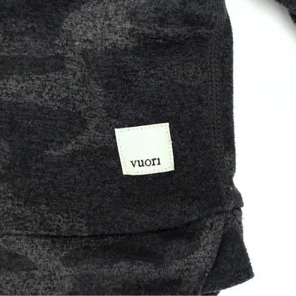 VUORI Halo Essential Hoodie Charcoal Gray Camo - Picture 12 of 13